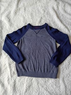 Boy's Sweater Size 8