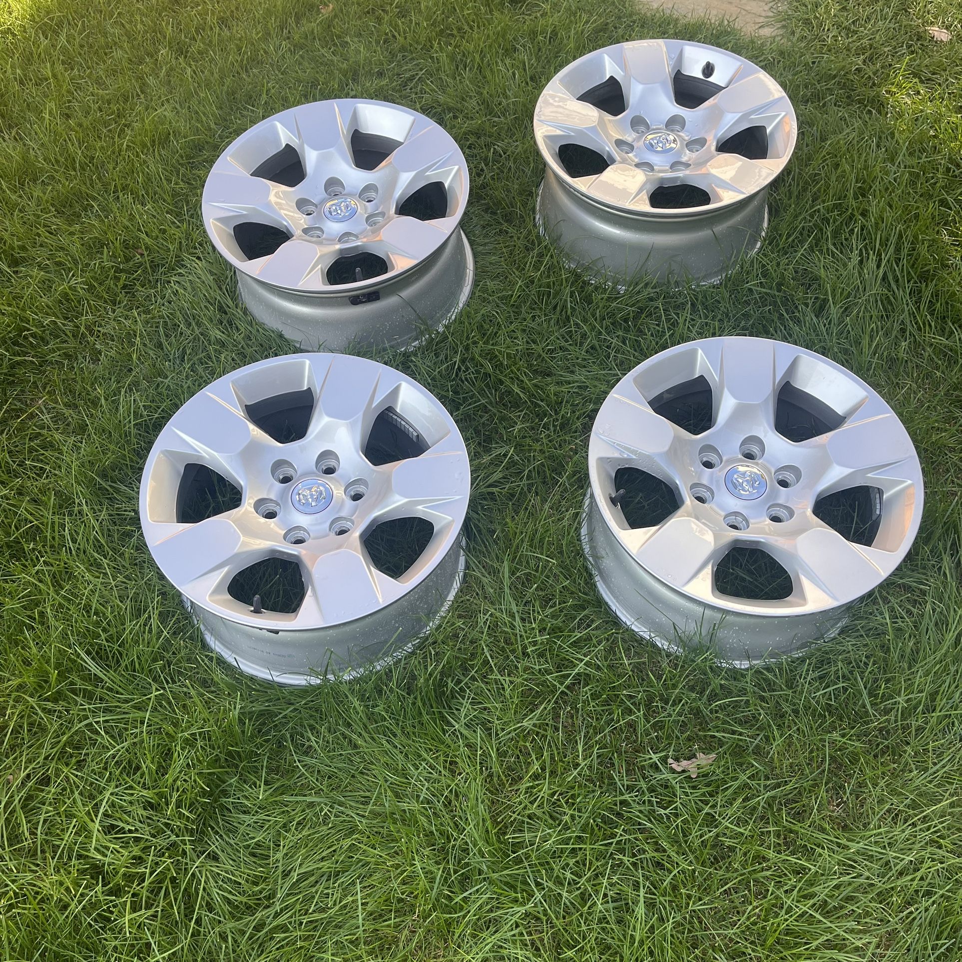 18” Dodge Ram Rims Like New Condition
