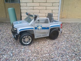Silverado police electric toy truck 
($30 cash) 
pick up only
Speedway and Rosemont