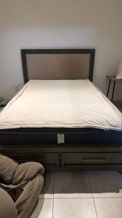 Queen bed