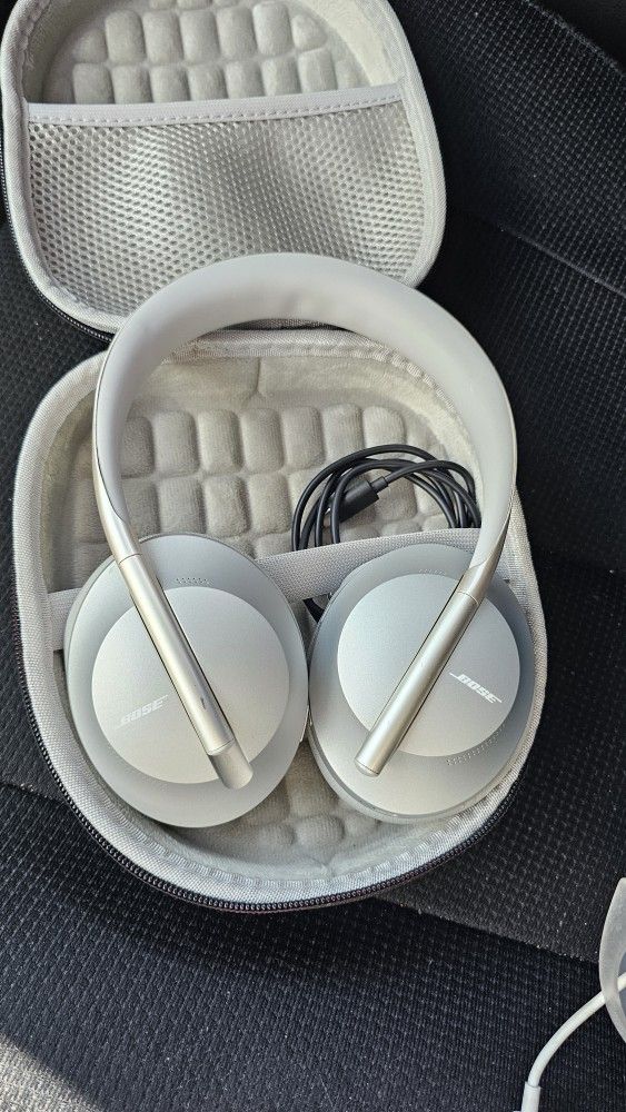 bose headphones 700