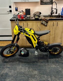 E DIRT BIKE