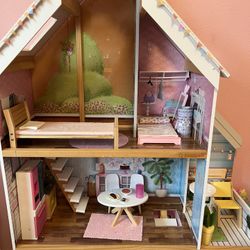 Doll House 