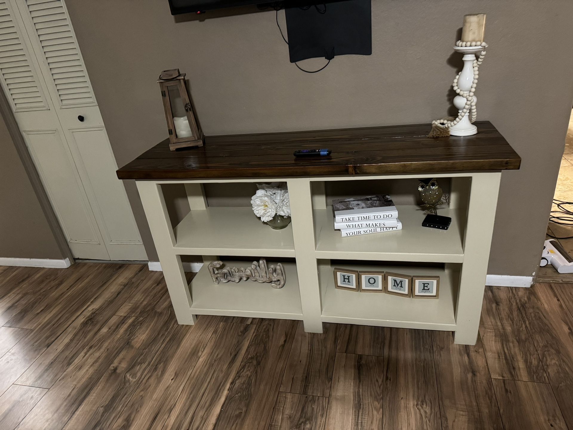 Coffee Table, Tv Stand And End Tables!!