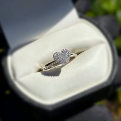 Jewelry 10k solid white gold diamonds 0.08CTW Heart ring sz 7.00