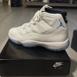 JORDAN RETRO 11s