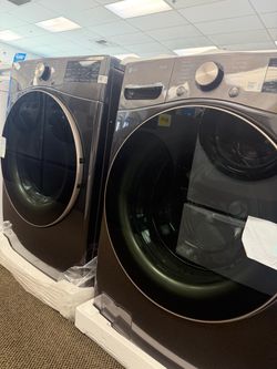 LG-ThinQ Stacked 27β 4.5 cu.ft Front Load Washer & 27β 7.4 cu.ft Front Load Electric Dryer Set (Warranty Available)
