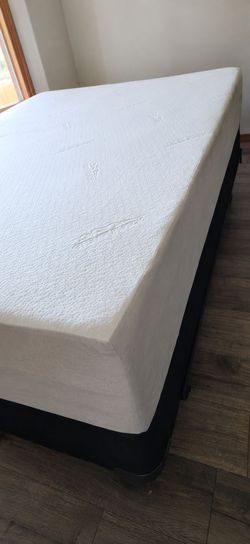 Queen Tempur-Pedic Rhapsody 12in Mattress, Boxspring, Bed Frame