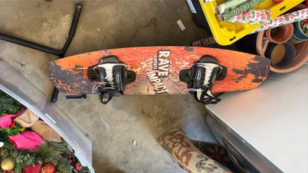 Rave wakeboard for kids