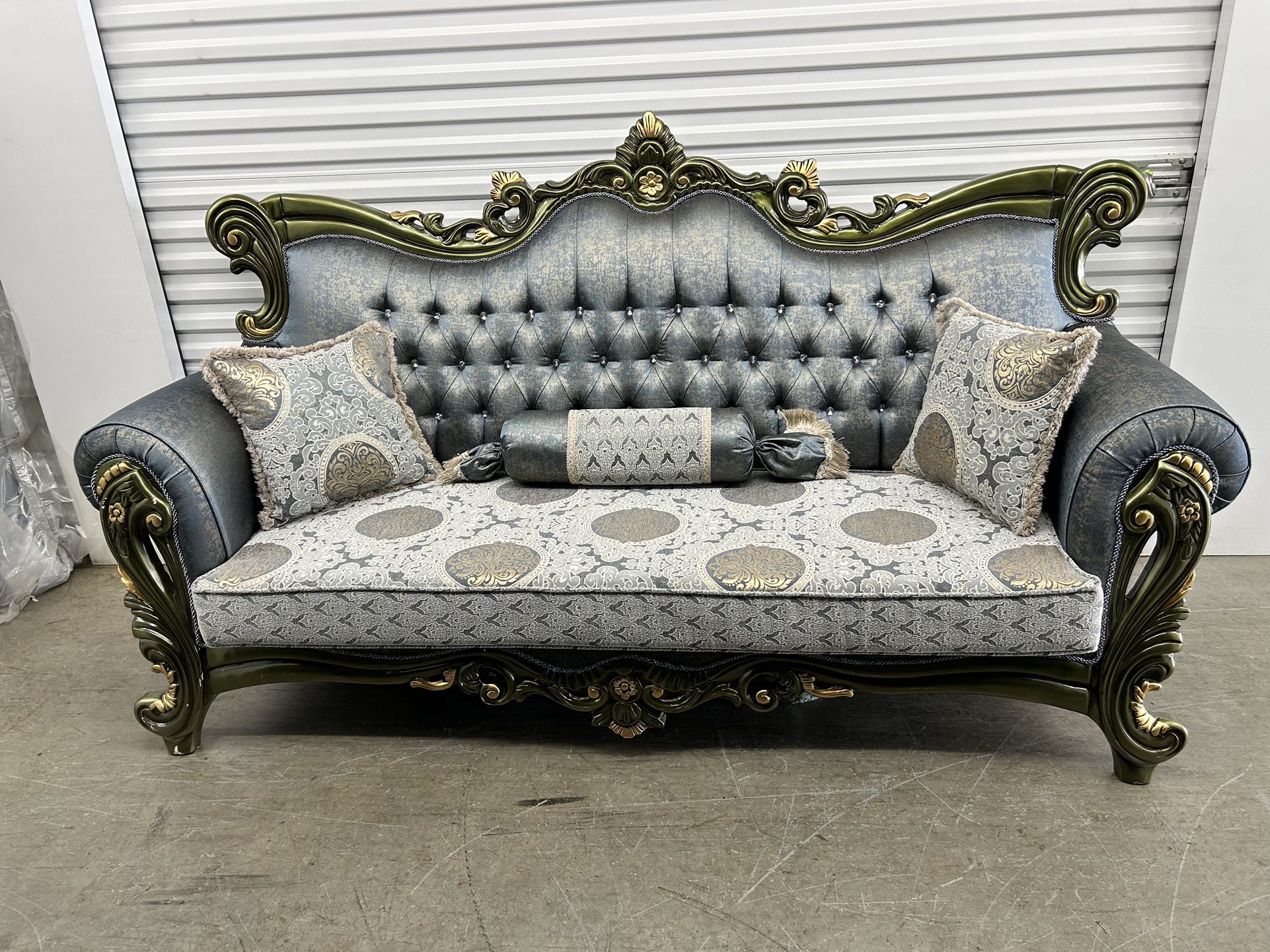 Royal Furniture Set
