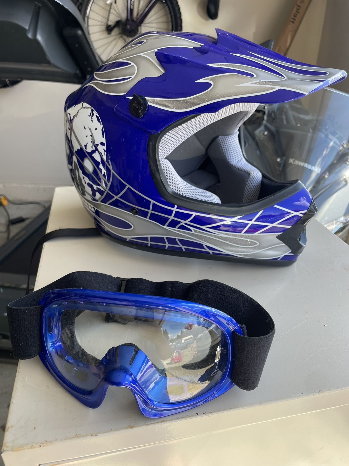 Kids Bike Helmet And Goggles 