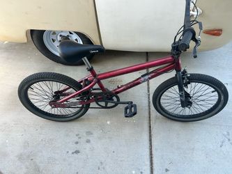 BMX racing bike ready to ride. Everything works only use a couple times.