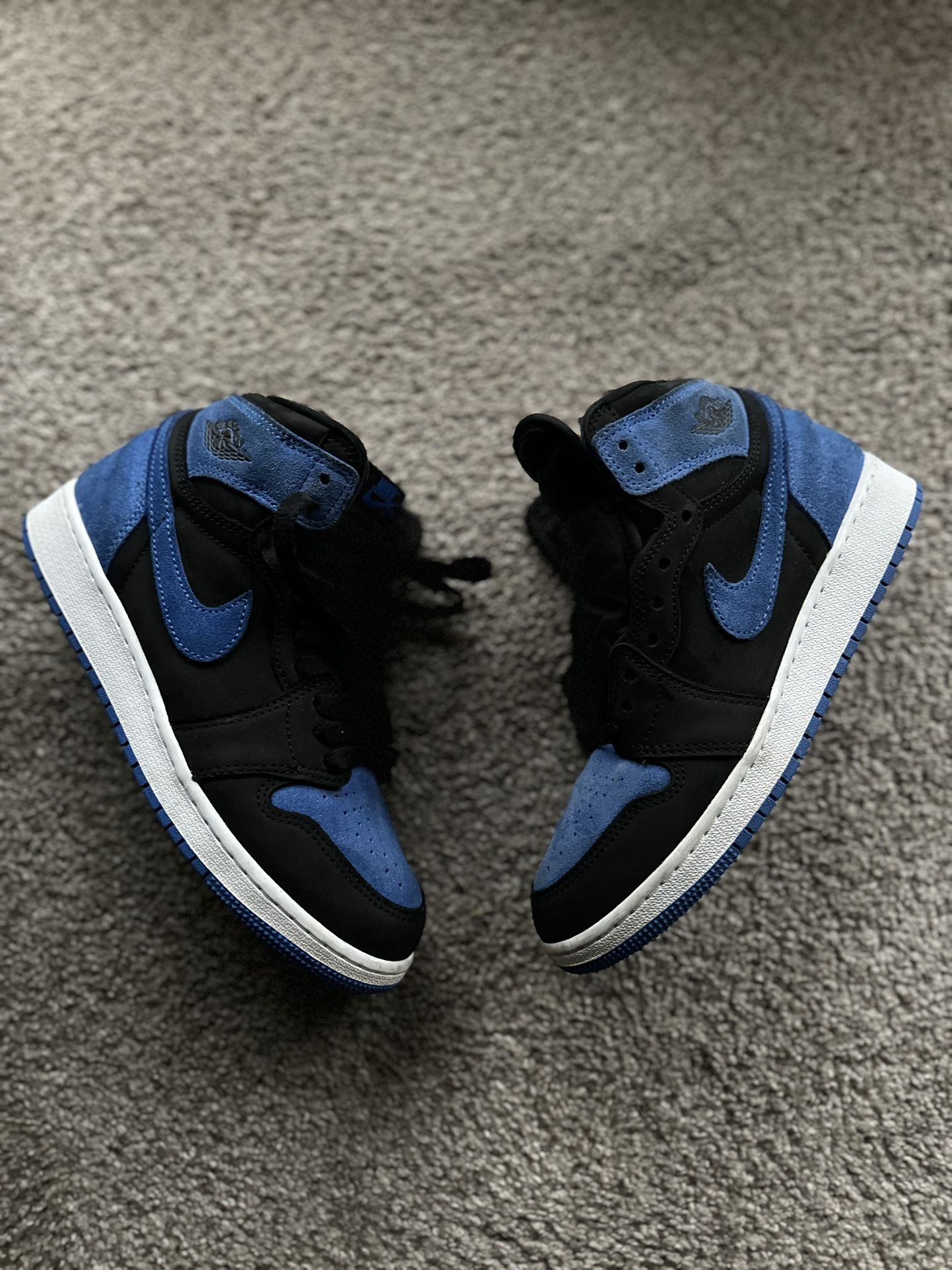 Air Jordan 1 Retro High OG ‘Royal Reimagined’ Size 6Y