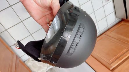 Motorcycle helmet