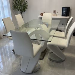 Dining Table And Chairs With Matching Console 