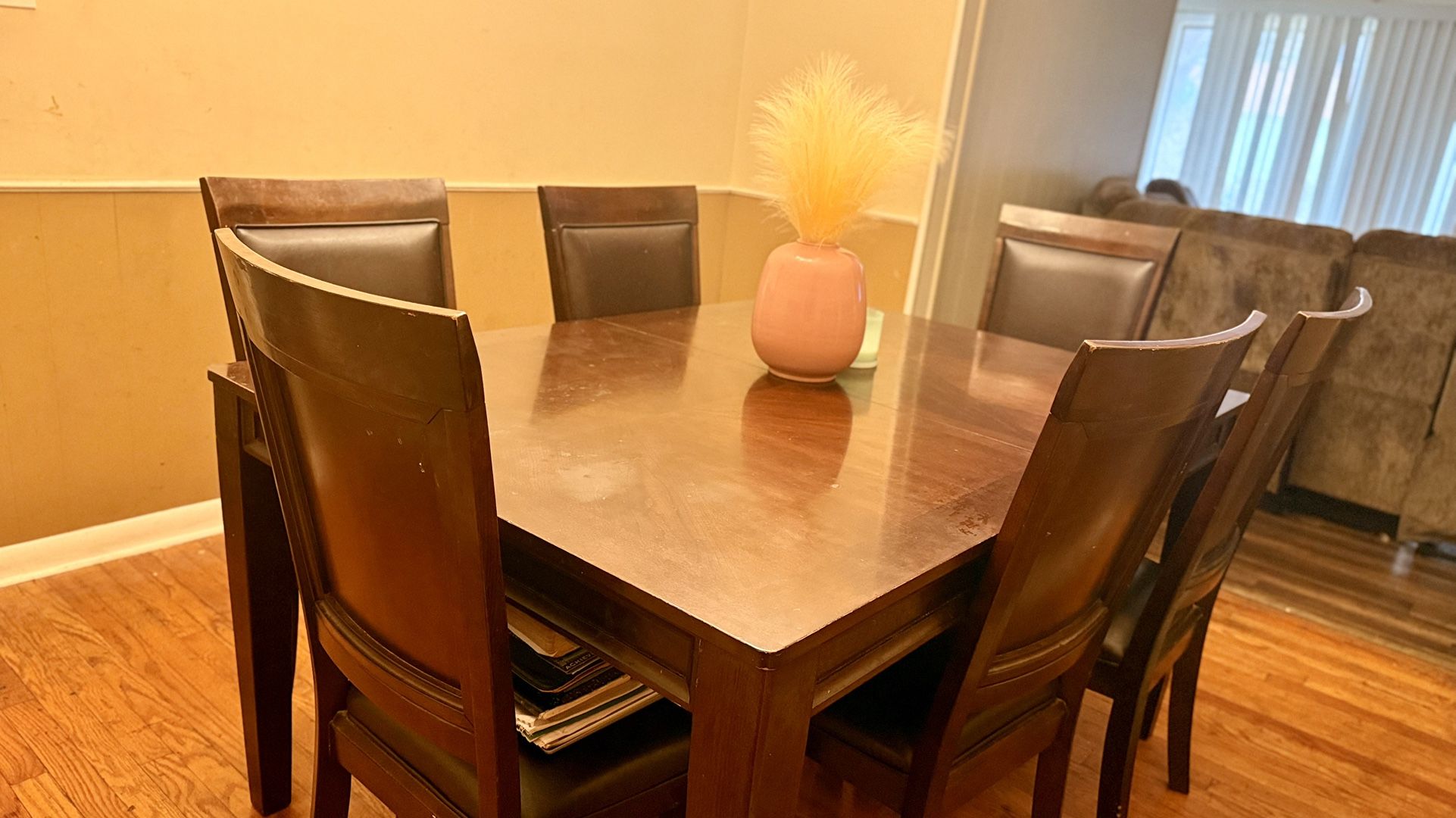 (PENDING PICKUP) Dining Room Table With 6 Chairs , Real Wood