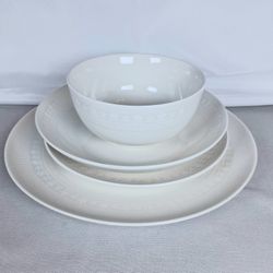 Dinnerware Set