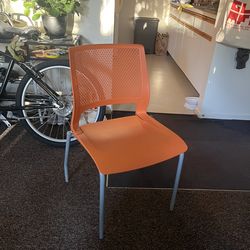 Stackable light chairs