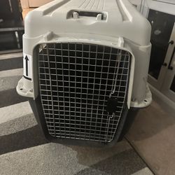 Dog Kennel 34 Long 26 Tall 24 In Wide 