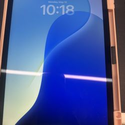 iPad Air 4th generation With Box !  $220