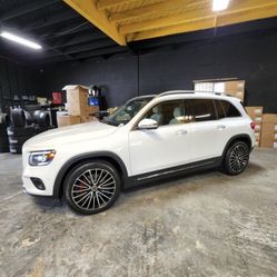 20 INCH NEW WHEELS AMG STYLE FOR MERCEDES BENZ  GLB250 GLC300 E300 E350 S550 S560 CLS450 S450 WITH NEW TIRES !!!!