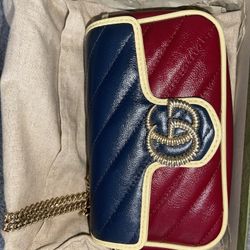 Gucci GG Marmont Small Flap Shoulder Bag 