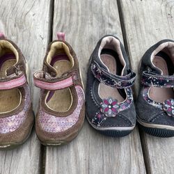 Stride Rite 5 W & 5.5 Toddler Shoes 