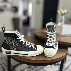 Dior Shoes 