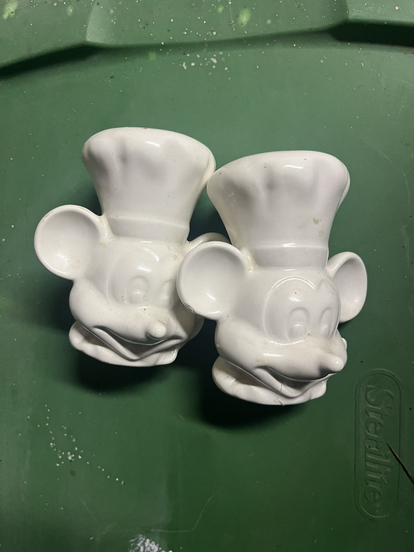 Disney Salt And Pepper Shaker
