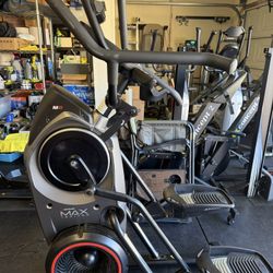 Bowflex Max Trainer M8 Stepper Elliptical Stairmaster 