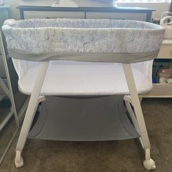 Bright Starts Disney Baby Winnie The Pooh Soothing Baby Bassinet for Sale in Rancho Cucamonga CA OfferUp