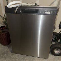 GE dishwasher (Brand New)