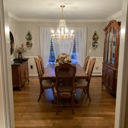Dining Room Set 