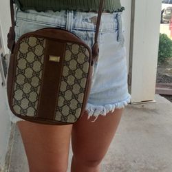 Authentic Vintage Gucci GG Monogram Supreme Crossbody Bag
