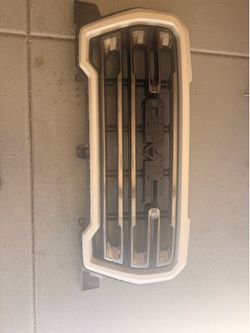 Front grille off a 2020 AT4 1500