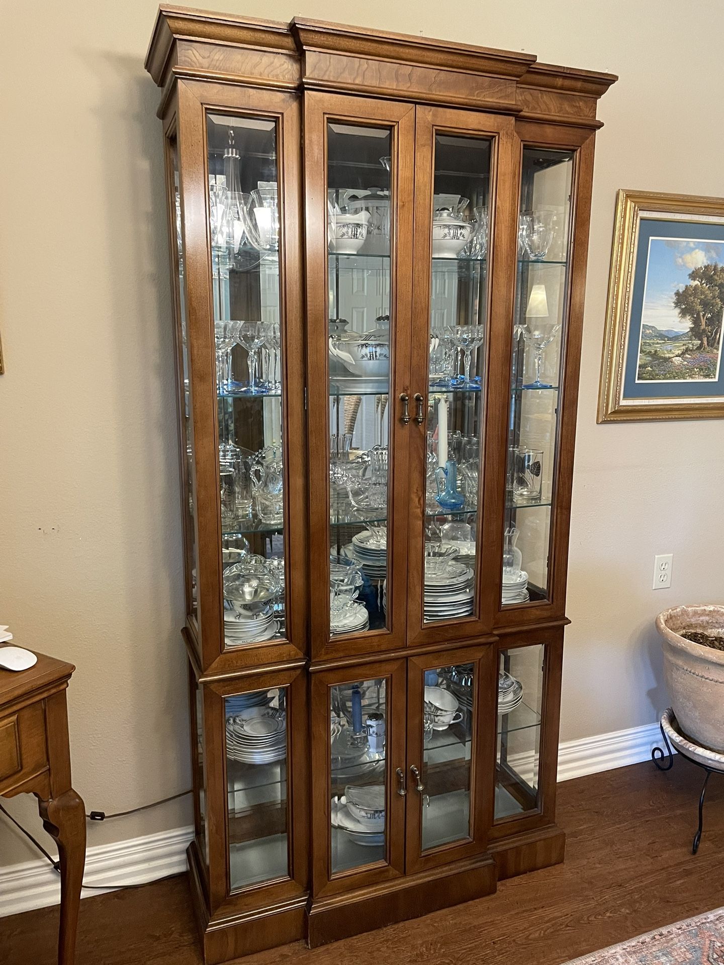 China cabinet- Reduced. 