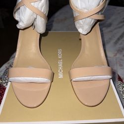 Michael Kors new size 8 $30