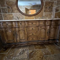 Antique Dual Sink Vanity With Mirror 
