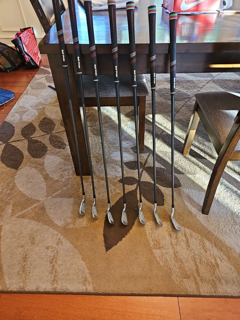 Callaway Apex 21 Mixed Iron Set 5PW, AW for Sale in Oreland, PA OfferUp