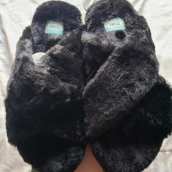 Brand New Tom Slippers