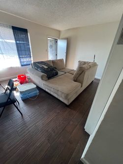 Free furnitures in Compton
