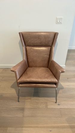 Room and Board Aiden Leather Lounge Chair (Rosewood)