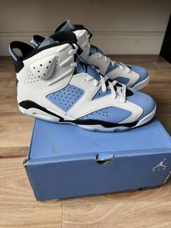 Air Jordan Retro 6 UNC 