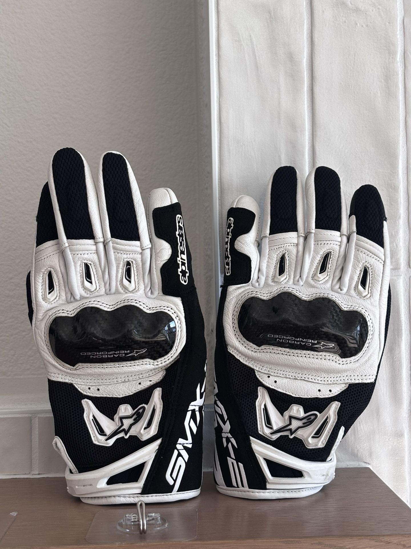 Racing Gloves