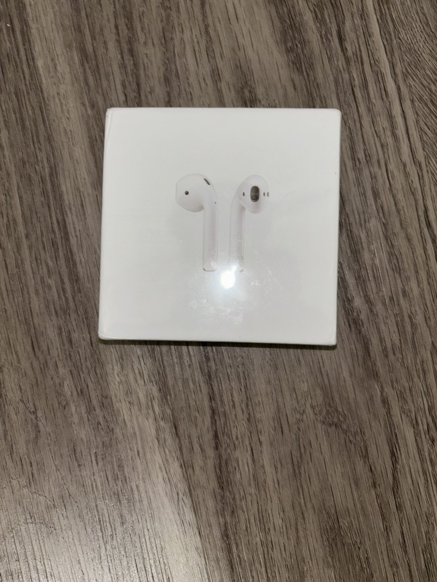 Apple AirPods 2 BRAND NEW SEALED (Price Negotiable)