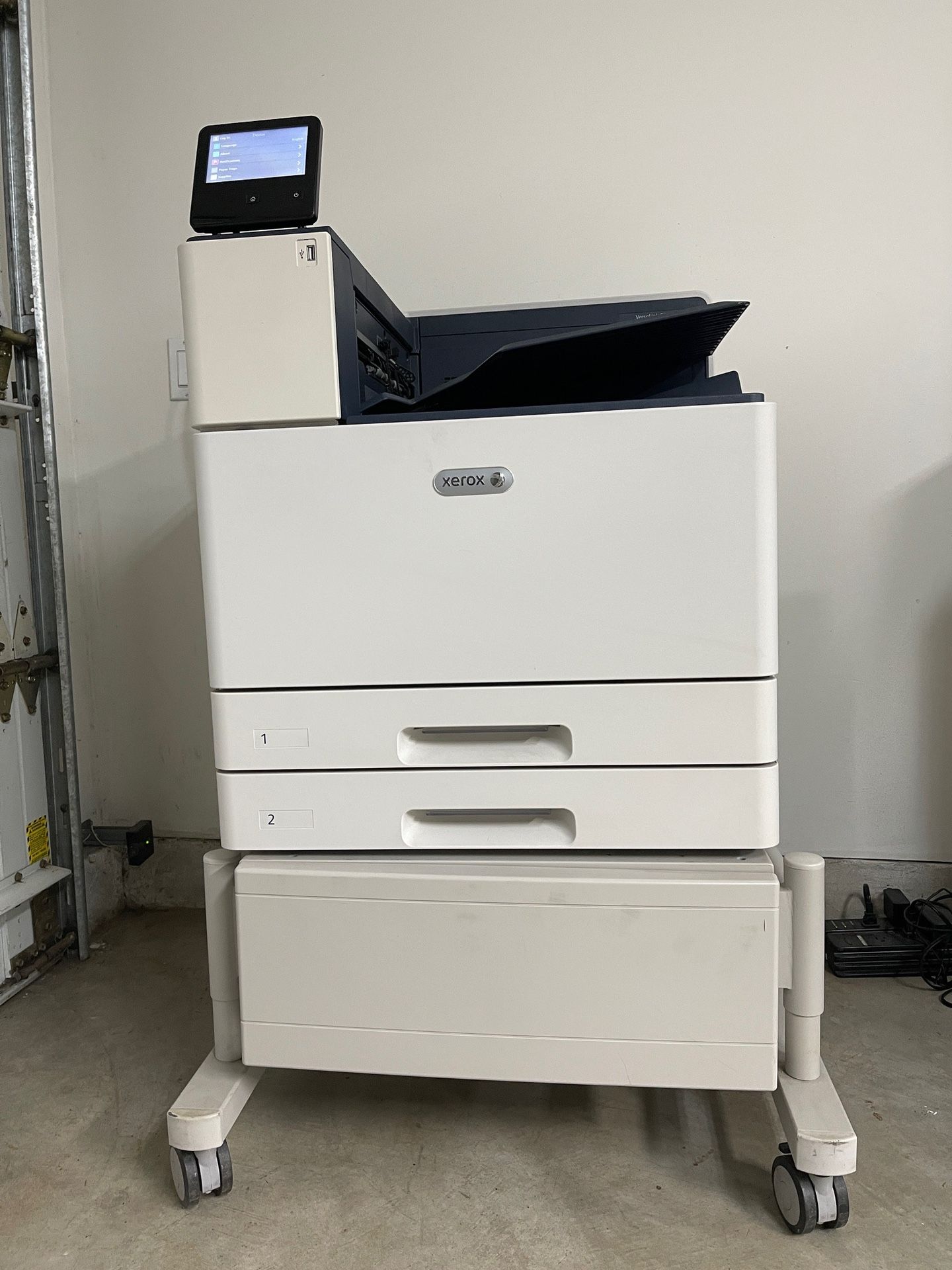 Xerox VersaLink C8000DT Color Laser Printer + Extra Tray + Supplies