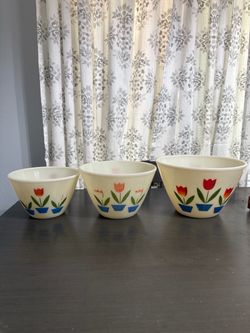 1940s Vintage Fire King Tulip Mixing/Nesting Bowls by Anchor Hocking - Set of 3