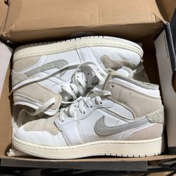 Jordan AJ 1 Mid SE