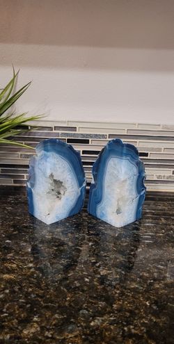 Set of 2 Blue Agate Book Ends/Milwaukie