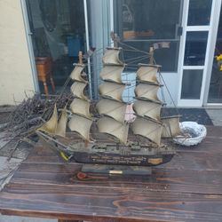 1780  Fragata Espanola War Ship Model